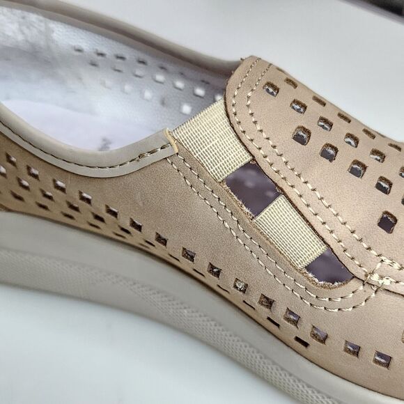 Spring Step Leather Upper Slip On Shoes Cut Out Flats Beige Size 9US 40 Portugal - Picture 15 of 16